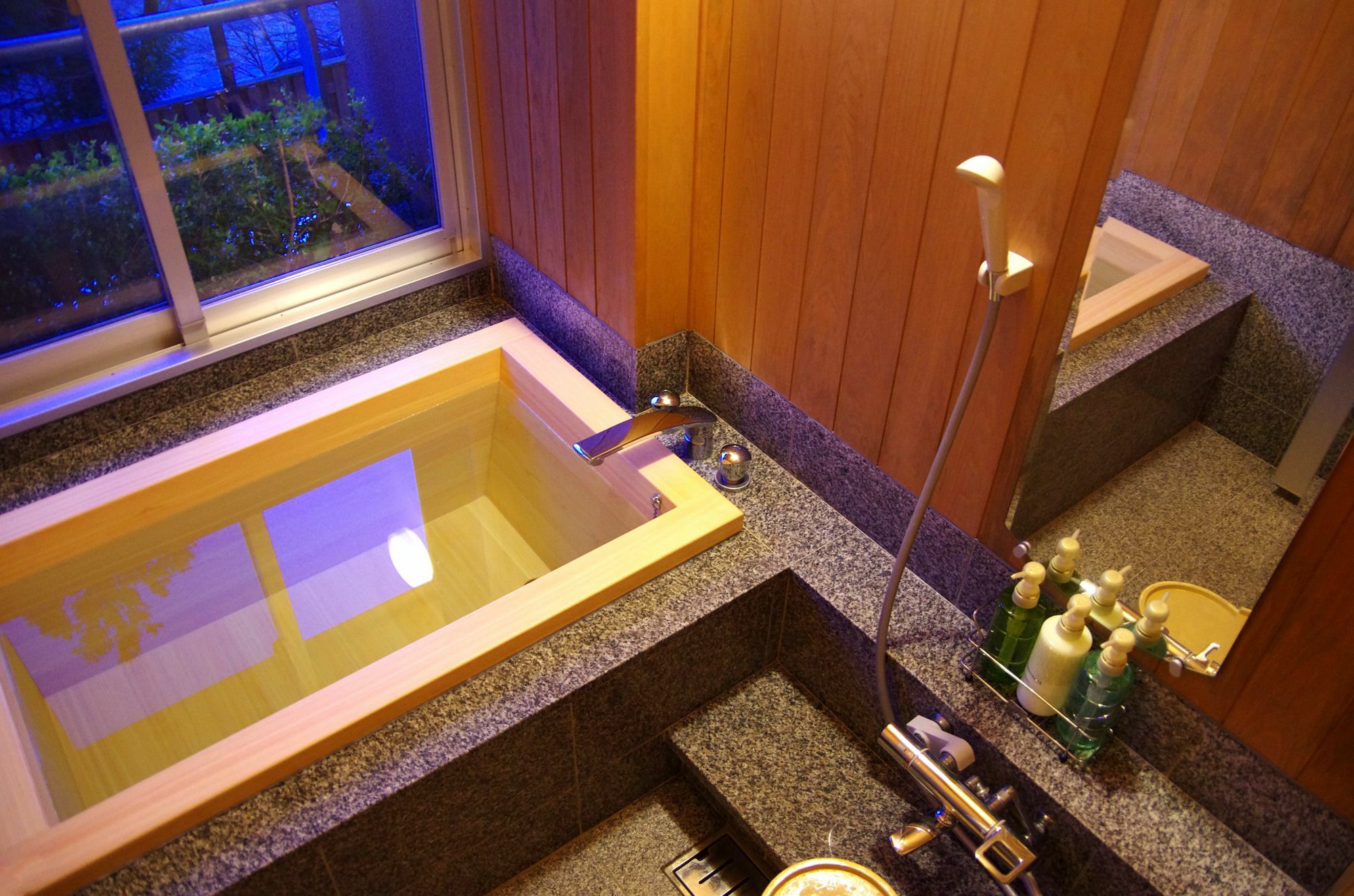 Gero Onsen Yukyunohana Kültér fotó